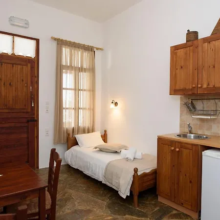 Uranos Hotel